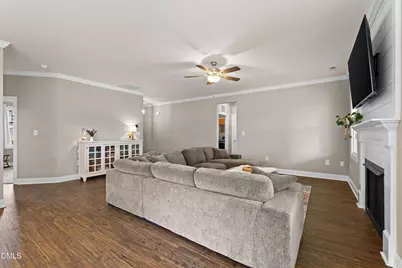137 Shadybrook Drive, Benson, NC 27504 - Photo 6