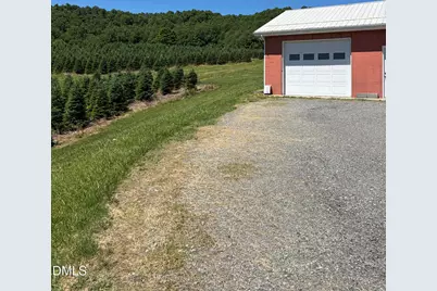 2956 Nc-18, Sparta, NC 28675 - Photo 10