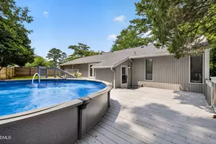 300 Ashebrook Dr, Raleigh, NC 27609 - Photo 18