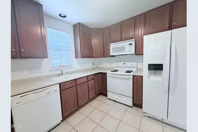 9915 Wasser Court, Raleigh, NC 27617 - Photo 4