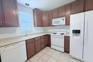 9915 Wasser Ct, Raleigh, NC 27617 - Photo 4