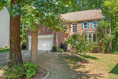 314 Hunters Crossing, Cary, NC 27518 - Photo 2