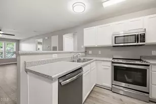 1801 Trailwood Heights Ln, Raleigh, NC 27603 - Photo 6