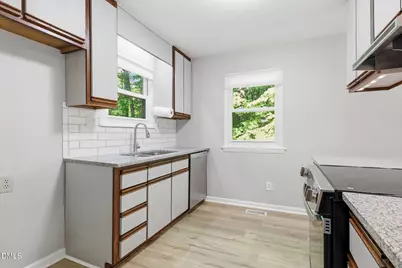 11129 Lakeshore Drive, Raleigh, NC 27613 - Photo 6