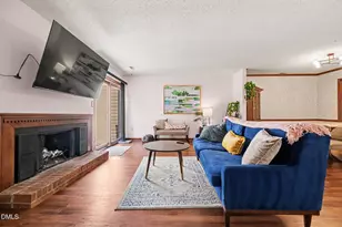 25 Willow Bridge Dr, Durham, NC 27707 - Photo 12