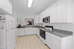 8735 Courage Ct, Raleigh, NC 27615 - Photo 16