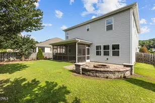 209 S Harrison Pl Ln, Fuquay Varina, NC 27526 - Photo 2