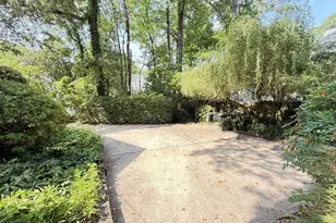 2667 Davis St, Raleigh, NC 27608 - Photo 38