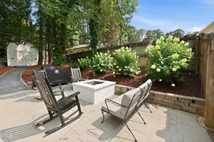 5918 Windham Dr, Raleigh, NC 27609 - Photo 20