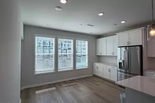 10057 Secluded Gdn Dr, Apex, NC 27523 - Photo 4