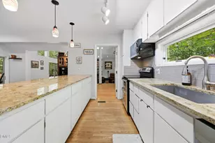3513 Travis Ct, Chapel Hill, NC 27516 - Photo 10
