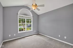 585 Pinecroft Dr, Clayton, NC 27520 - Photo 8