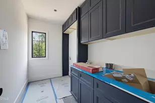 1304 Kimberly Dr, Raleigh, NC 27609 - Photo 34