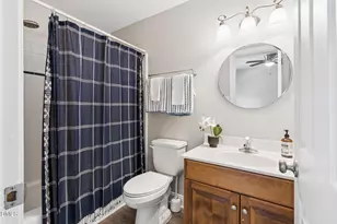 2103 W Marilyn Cir, Cary, NC 27513 - Photo 28