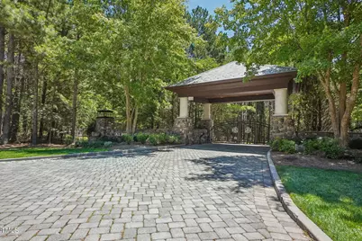 1421 Alpine Crk Drive, Raleigh, NC 27614 - Photo 2