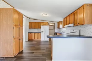 1385 Live Oak Rd, Coats, NC 27521 - Photo 12