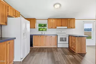 1385 Live Oak Rd, Coats, NC 27521 - Photo 14