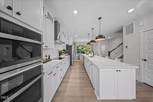10912 Berry Wds Ln, Raleigh, NC 27617 - Photo 10