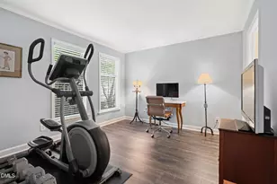 1021 Nicholwood Dr, Raleigh, NC 27605 - Photo 22