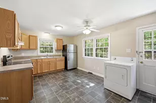 909 Bryn Mawr Ct, Apex, NC 27502 - Photo 10