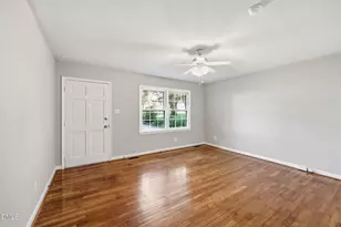 909 Bryn Mawr Ct, Apex, NC 27502 - Photo 8