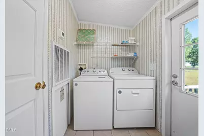 913 Silas Moore Road, Benson, NC 27504 - Photo 8