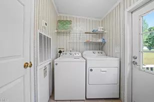 913 Silas Moore Rd, Benson, NC 27504 - Photo 8