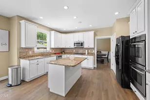 122 Brookbank Hill Pl, Cary, NC 27519 - Photo 18