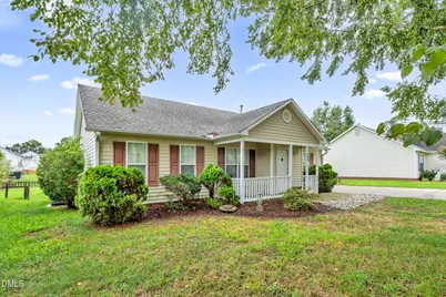 632 Waterford Drive, Clayton, NC 27520 - Photo 2