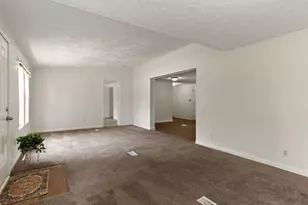2008 Mooregate Ct, Clayton, NC 27520 - Photo 6