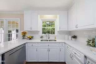 2021 Mallard Ln, Raleigh, NC 27609 - Photo 14