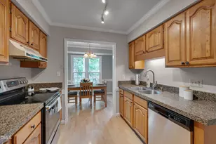 4600 Hamptonshire Dr, Raleigh, NC 27613 - Photo 12