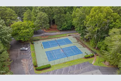 4600 Hamptonshire Drive, Raleigh, NC 27613 - Photo 32