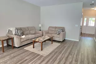 72 E Grove Point Dr, Clayton, NC 27527 - Photo 2
