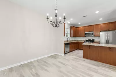 240 E Quailwood Drive, Fuquay-Varina, NC 27526 - Photo 12