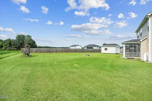 105 Mondavi Ct, Princeton, NC 27569 - Photo 10