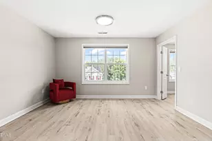 900 Vandalia Dr, Cary, NC 27519 - Photo 32