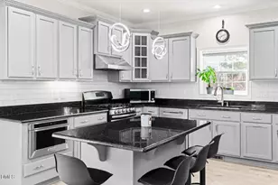 900 Vandalia Dr, Cary, NC 27519 - Photo 10