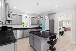 900 Vandalia Dr, Cary, NC 27519 - Photo 12