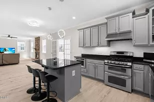 900 Vandalia Dr, Cary, NC 27519 - Photo 14