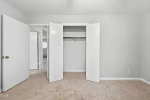 4 Shepherd Ln, Chapel Hill, NC 27514 - Photo 8