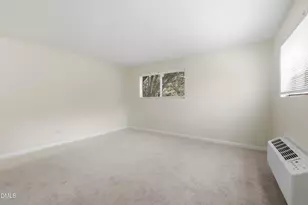4 Shepherd Ln, Chapel Hill, NC 27514 - Photo 2