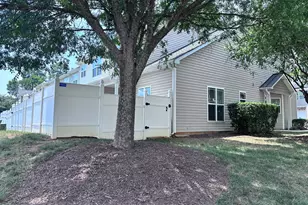 2001 Chancellor Pl, Raleigh, NC 27603 - Photo 16