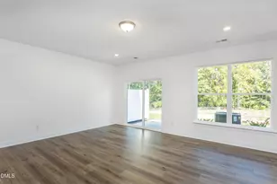 5410 Running Fox Ln, Durham, NC 27703 - Photo 8