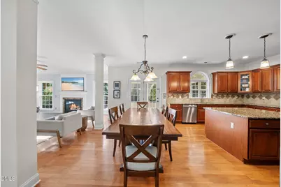 305 Ambermore Place, Cary, NC 27519 - Photo 8