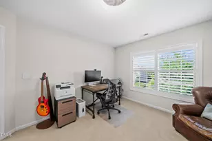 305 Ambermore Pl, Cary, NC 27519 - Photo 34