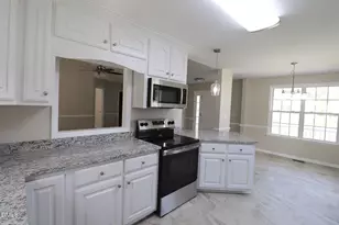 380 Knollwood Dr, Pine Level, NC 27576 - Photo 10