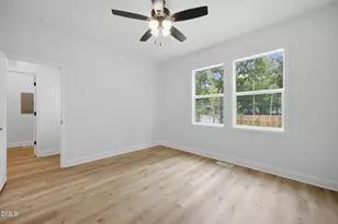 461 New York Ave, Burlington, NC 27215 - Photo 14