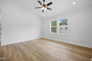 461 New York Ave, Burlington, NC 27215 - Photo 8