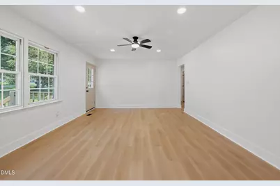 508 Crestview Drive, Durham, NC 27712 - Photo 6